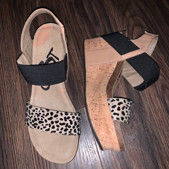 OTBT Bushnell Platform Wedge Sandals - 9 - Picture 1 of 3
